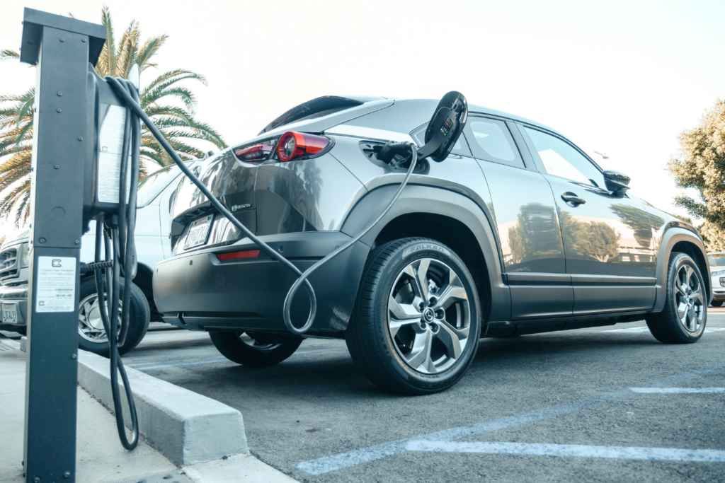 coches híbridos y eléctricos de ocasión